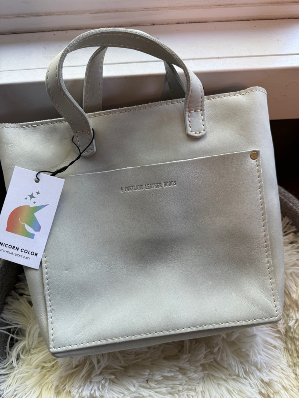 🦄 Unicorn Portland Leather PLG Beluga Mini Zipper Crossbody Tote - Picture 6 of 7